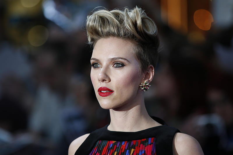 Actresses, Scarlett Johansson, Actress, American, Blonde, Blue Eyes, Depth Of Field, Earrings, Lipstick, Short Hair, HD wallpaper