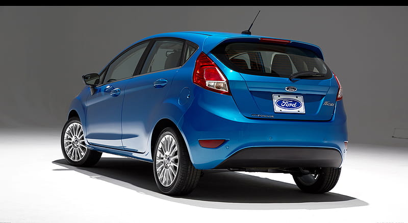 2014 Ford Fiesta 5-door Hatchback - Rear, Car, Hd Wallpaper 