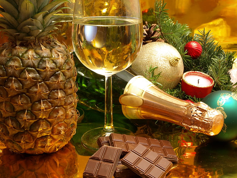 Happy New Year, pretty, colorful, chocolate, bonito, magic, xmas, graphy, ball, beauty, reflection, pineapple, candle, lovely, holiday, christmas, wine, colors, new year, candles, glass, merry christmas, balls, champagne, HD wallpaper