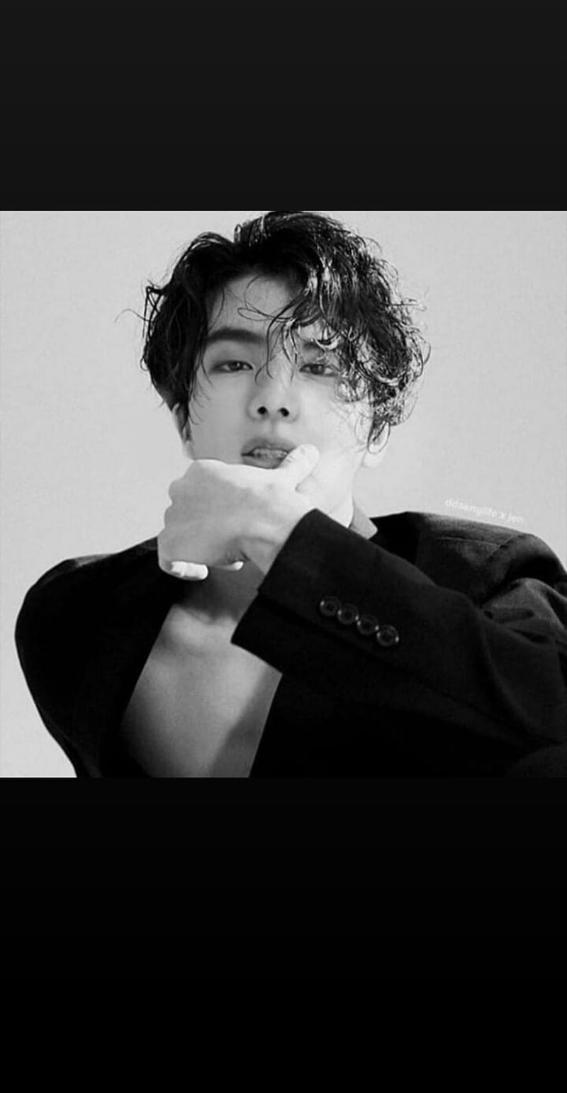 BTS Jin Captures Hearts With New Black & White Photo