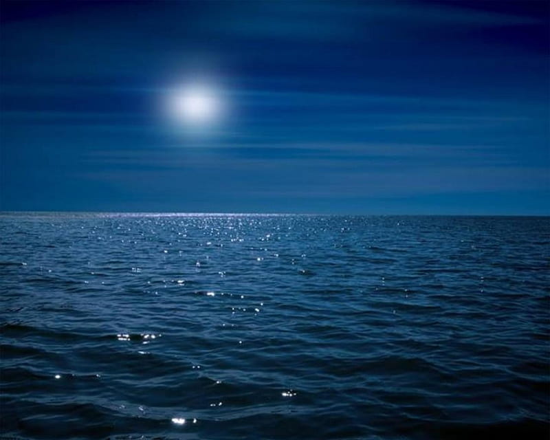 moonlight over the ocean, horizon, ocean, sea, moon, dark, moonlight, nature, blue, night, HD wallpaper