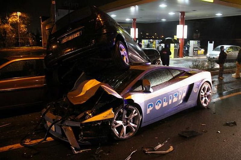 NEW ITALIAN POLICE CAR, bad, nasty, crash, car, HD wallpaper