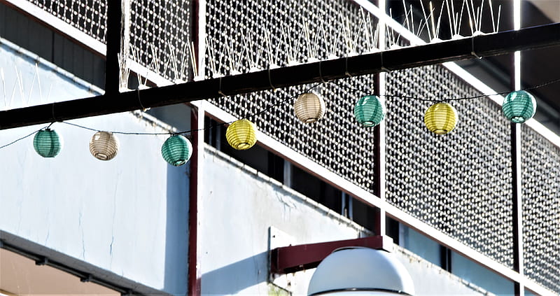 assorted-color Chinese lanterns near building during daytime, HD wallpaper