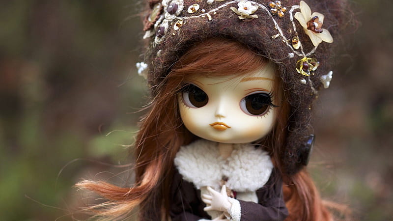 Cute Doll iPhone 4s Wallpapers Free Download