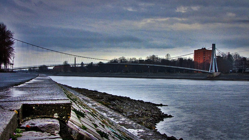 rain over a river footbridge, city, bridge, bank, river, rain, HD wallpaper