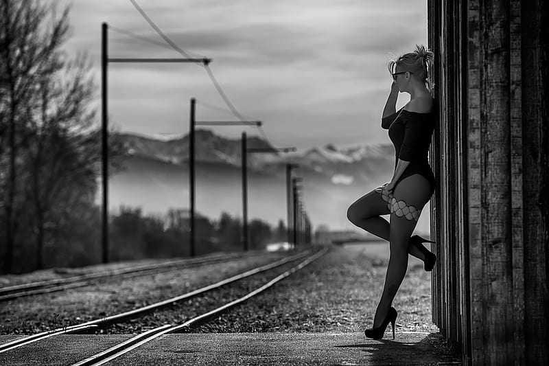 Waiting in style.., lingerie, black and white, black and white, black, woman, heels, track, train, stockings, rail, waiting, HD wallpaper