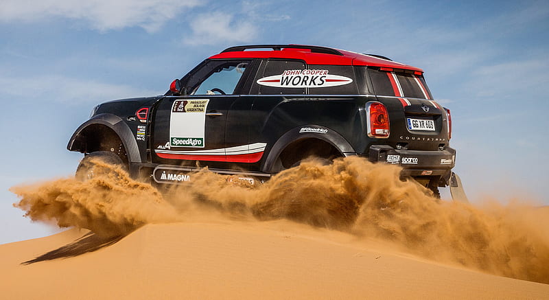 2017 MINI Countryman John Cooper Works Rally - In a Desert - Side , car, HD wallpaper