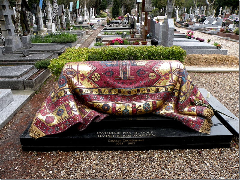 rudi's grave, mosaics, rudolph nureyev, nr paris, kilim rug, ballet, russian cemetary, grave, unusual, HD wallpaper