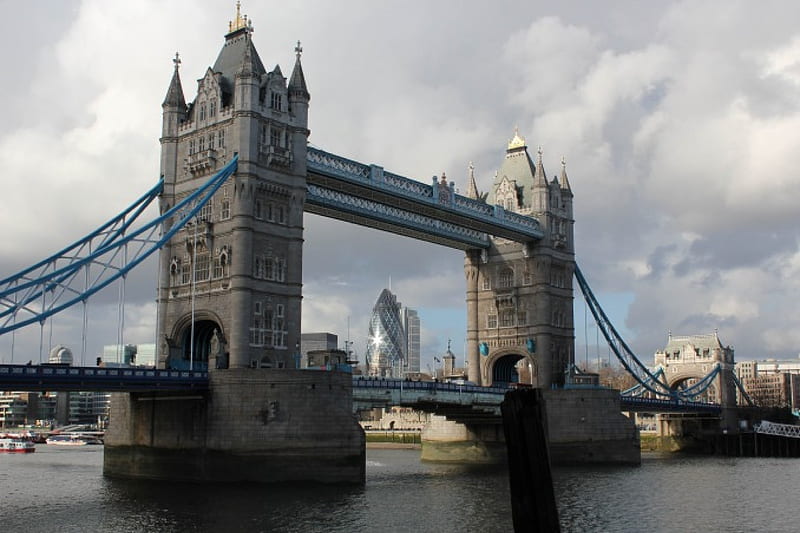 Tower Bridge & Gherkin,London, tower bridge, old bridges, gherkin, new london buildings, HD wallpaper