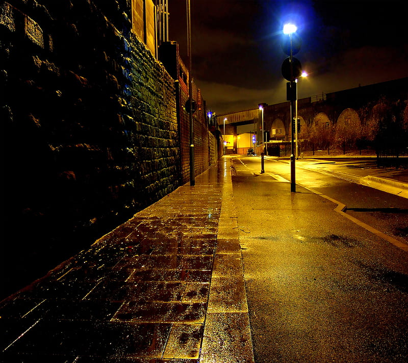 Night Path, brick, city, light, road, street, town, wall, HD wallpaper