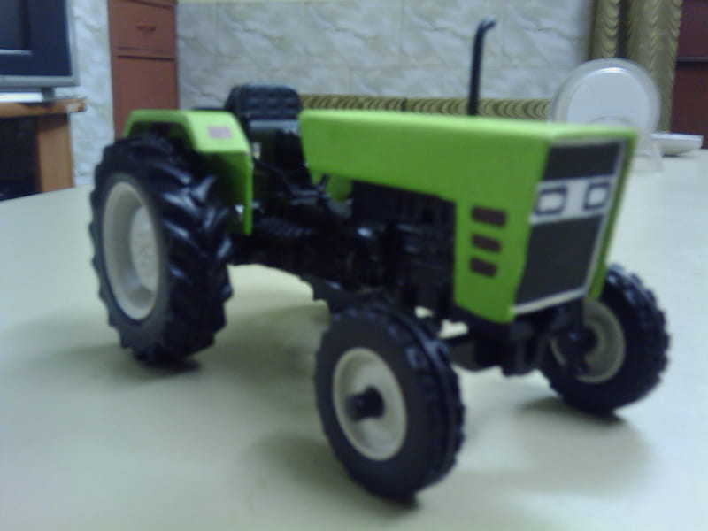 tractor scale model, scale, tractor, green, model, indian, handmade, india, centy, HD wallpaper