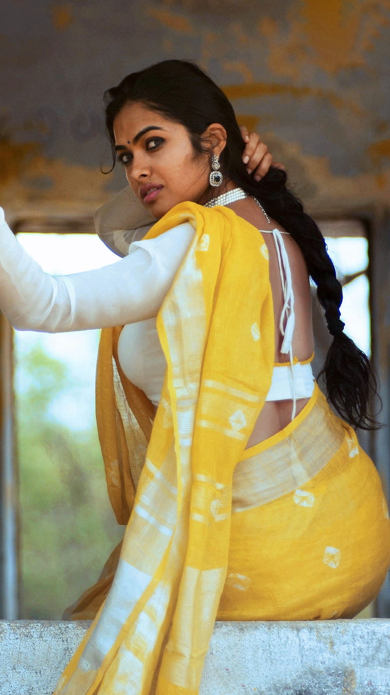 Divi Vadathya, telugu actress, saree lover, HD phone wallpaper ...
