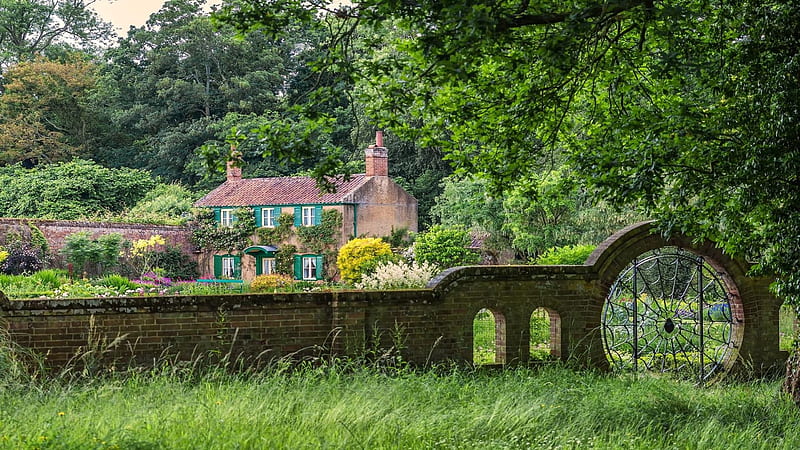 Spider Garden, garden, trees, country, United Kingdom, gate, brick wall, house, cottage, estate, flowers, beauty, HD wallpaper