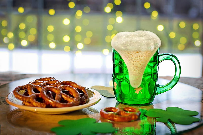 Happy St Patrick's Day!, beer, green, jill wellington, st patrick day, drink, card, HD wallpaper
