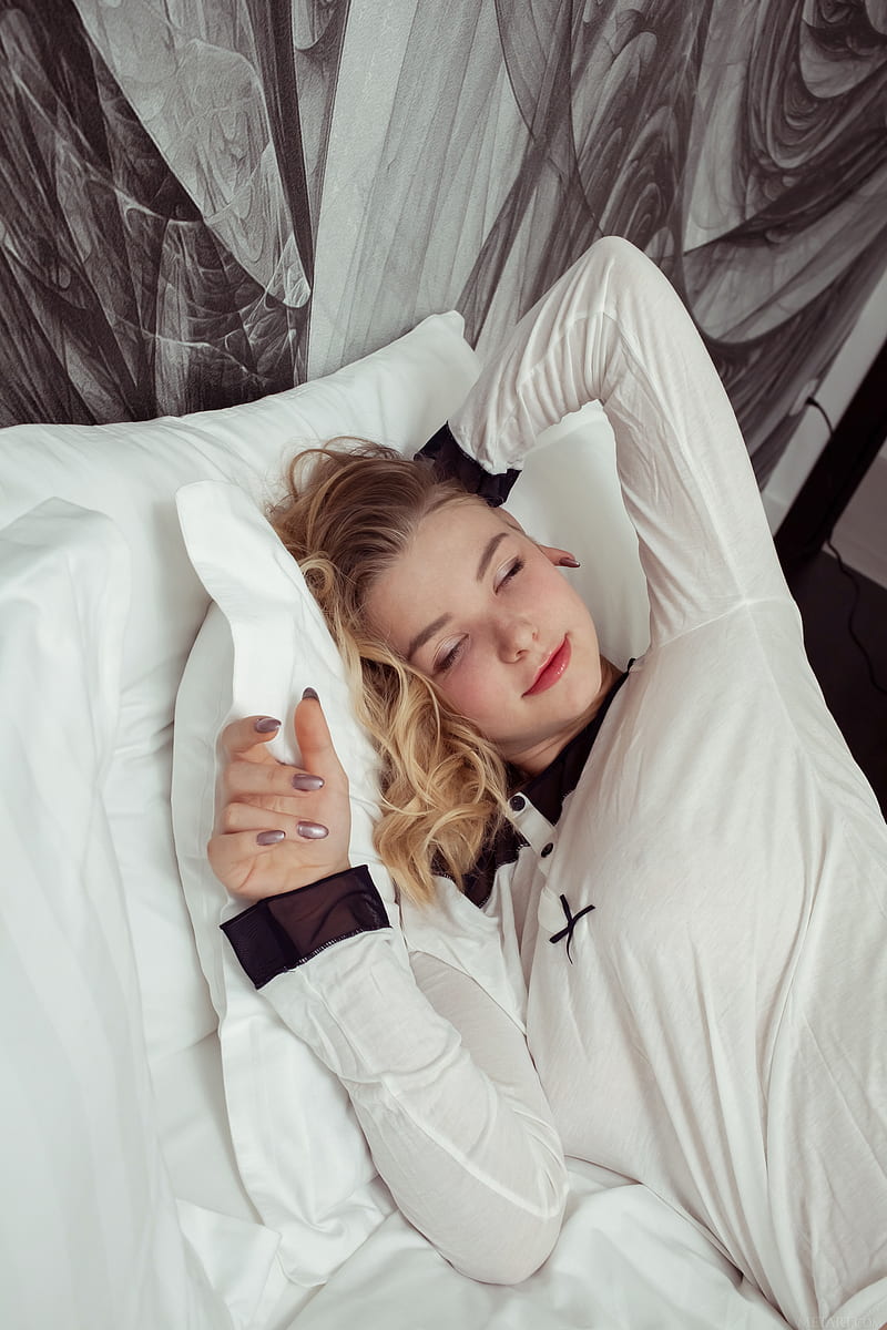 Daniel Sea, women, model, closed eyes, in bed, painted nails, teen , belarusian, women indoors, HD phone wallpaper