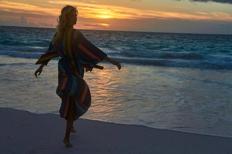 Hailey Clauson enjoying an evening at the beach, evening, the coat of, sandy beach, blonde, sunset, striped multi coloured gown, HD wallpaper