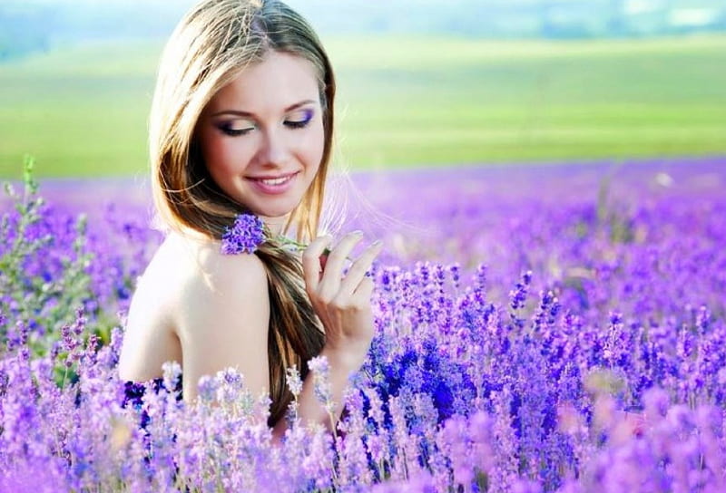 Softness Beauty , bonito, lavender, woman, girl, purple, flowers, beauty, nature, face, field, HD wallpaper