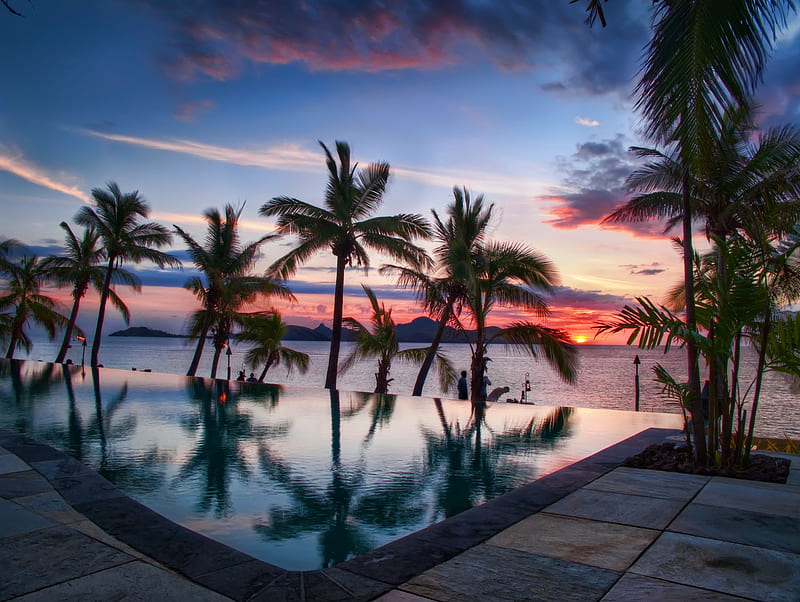 Sunset over pool Fiji, polynesia, sun, french, dusk, palm, sunset, sea, beach, lagoon, sand, evening, swimming, exotic, fijian, islands, view, ocean, trees, pool, set, paradise, society, island, tropical, fiji, HD wallpaper