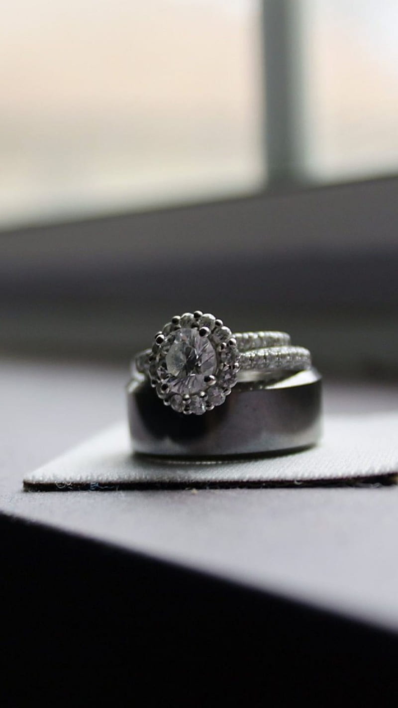 To Choose Halo Engagement Rings or Not - DiamondNet