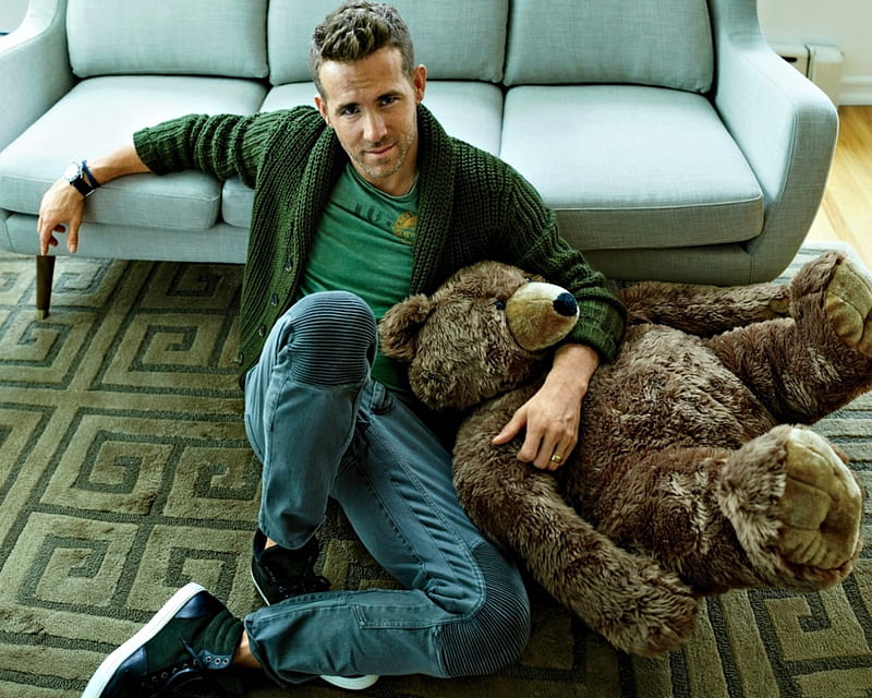 Ryan Reynolds, male, toy, man, green, jeans, teddy bear, sofa, actor, blue, HD wallpaper