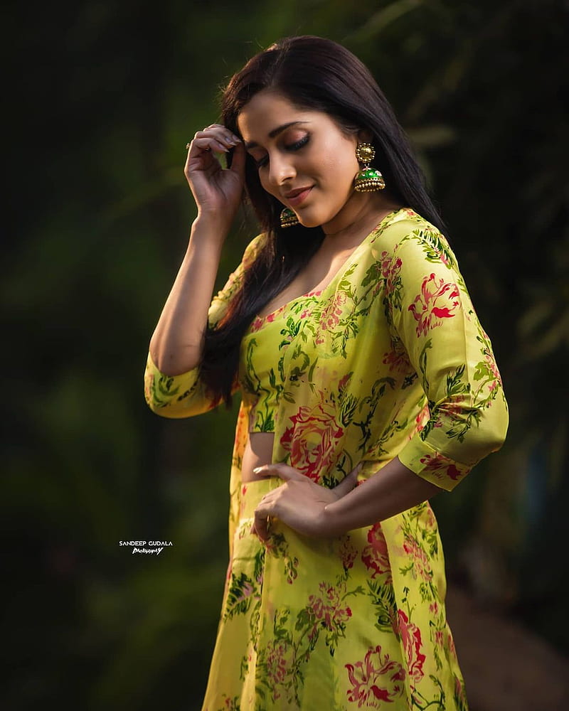 Rashmi Gautam (aka) RashmiGautam photos stills & images