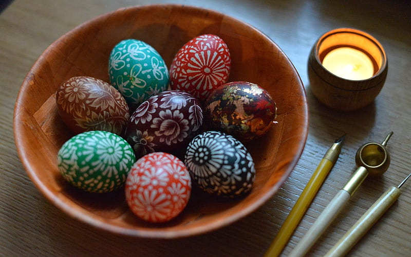 Easter Eggs, candle, eggs, Easter, paintbrush, colors, HD wallpaper