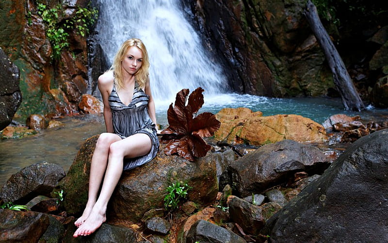 A Girl Poses in a Bikini in a Waterfall in a Forest Stock Photo - Image of  indonesian, splash: 181185934