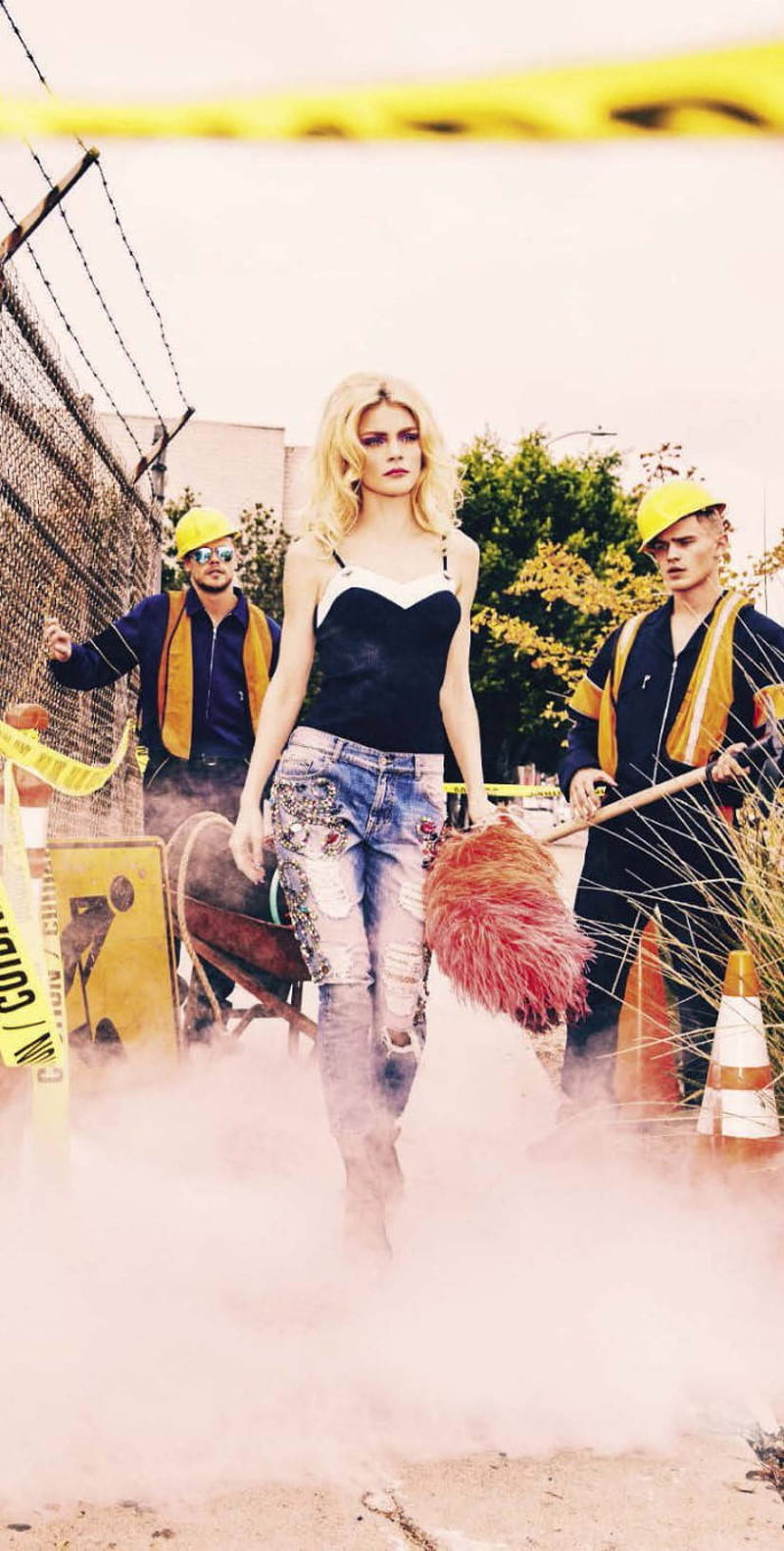 Jessica Stam With Construction Workers, HD phone wallpaper