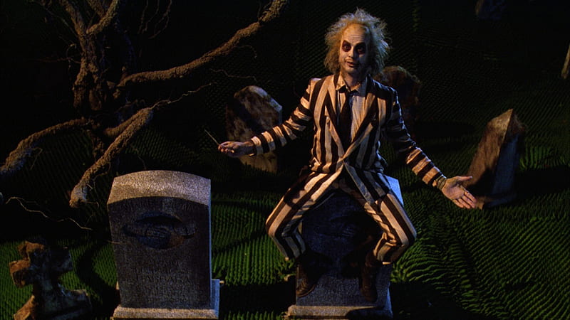 Michael Keaton On Graveyard Beetlejuice, HD wallpaper