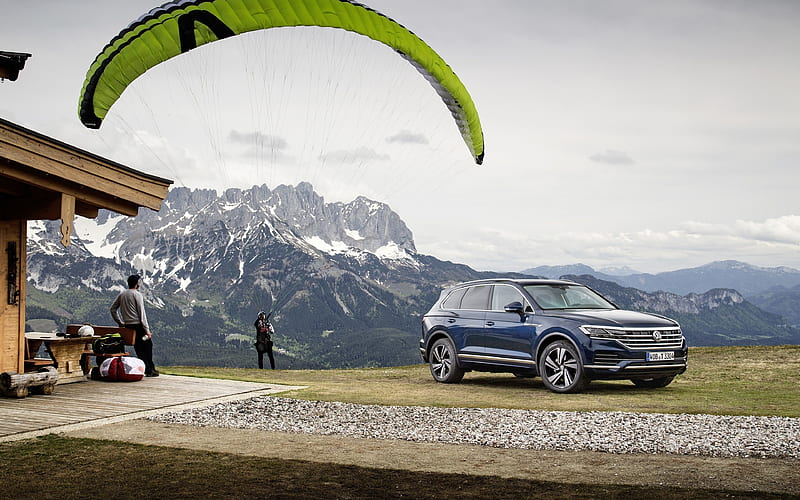 Volkswagen Touareg, 2019 exterior, stylish SUV, new blue Touareg, mountain landscape, paragliding, extreme sports, German new cars, Volkswagen, HD wallpaper