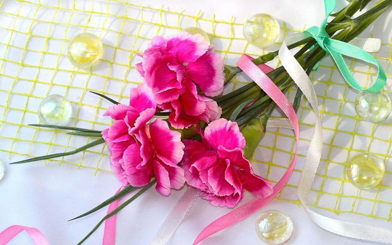 SWEET GIFT, bouquets, ribbons, carnations, posies, pearls, marbles, blooms, pink, gifts, HD wallpaper