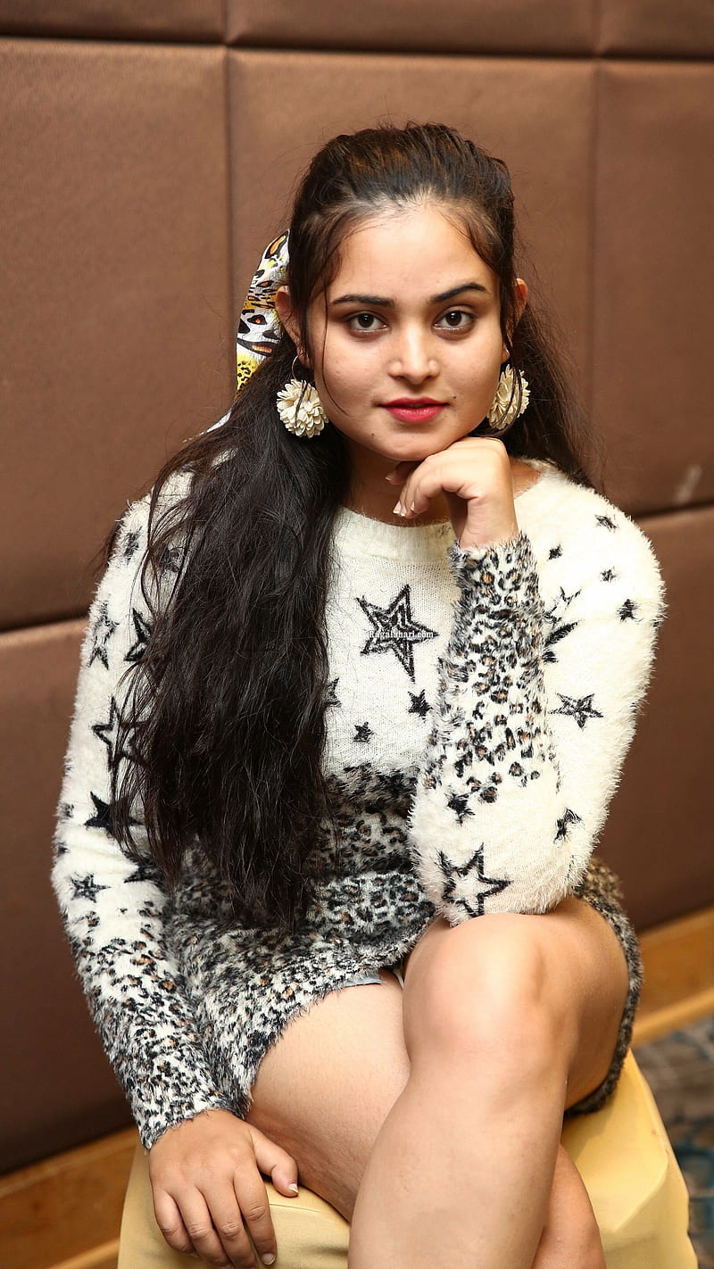 Vaanya Agrawal , mode, telugu actress, HD phone wallpaper