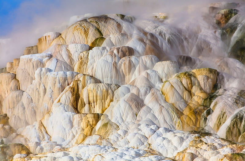 Canary Spring terraces, Mammoth Hot Springs, Yellowstone National Park, 2 Dec 2016, HD wallpaper
