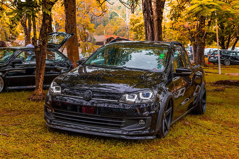 Saveiro g6, carro, floresta, preto, rebaixado, HD wallpaper