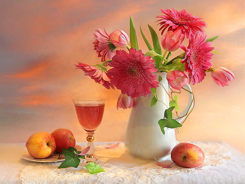 Still life, red, pretty, lovely, juice, fruits, vase, bonito, glass, nice, flowers, pink, HD wallpaper
