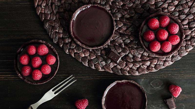 Cake Chocolate Raspberry Dessert Fork, raspberry, fruits, chocolate, cake, HD wallpaper