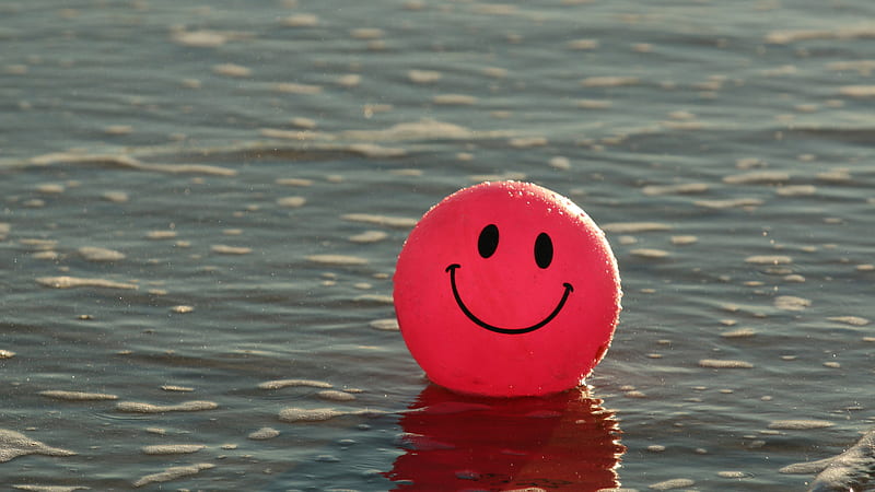 Red Smiley Emoji Balloon On Water Emoji, HD wallpaper