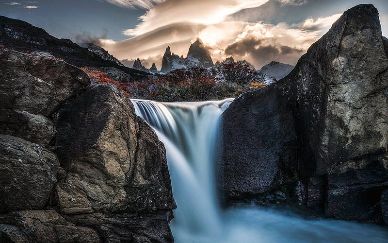 Los Glaciares, Patagonia, Argentina, mountains, rocks, river, cascade ...