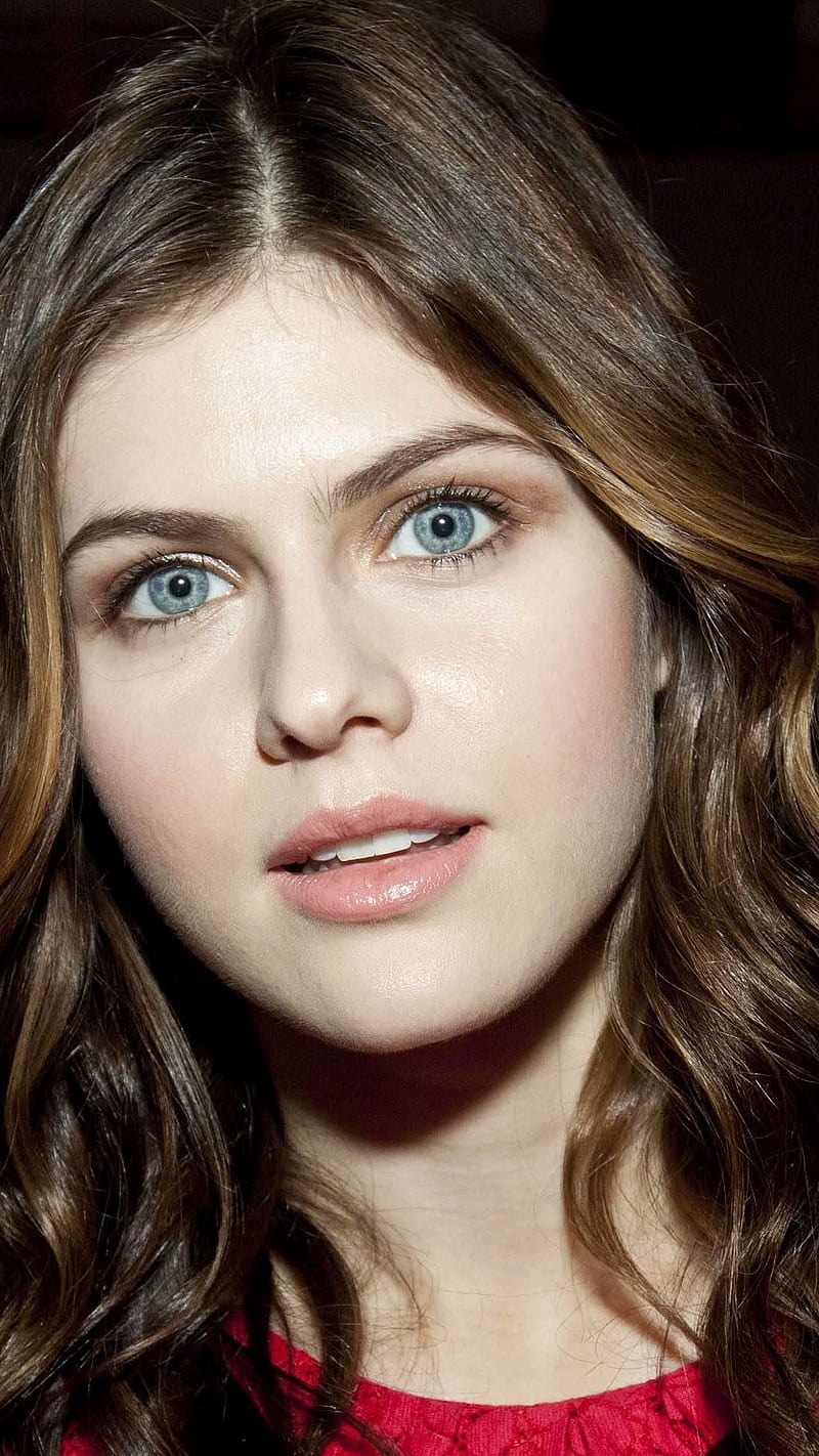 Alexandra daddario portrait hi-res stock photography and images