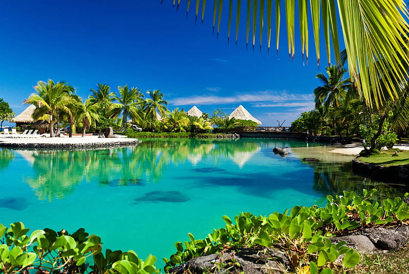 Green Blue Lagoon in Bora Bora, polynesia, resort, bonito, sea, beach, lagoon, bora bora, sand, green, heaven, south pacific, luxury, blue, hotel, exotic, islands, ocean, paradise, island, tahiti, tropical, HD wallpaper