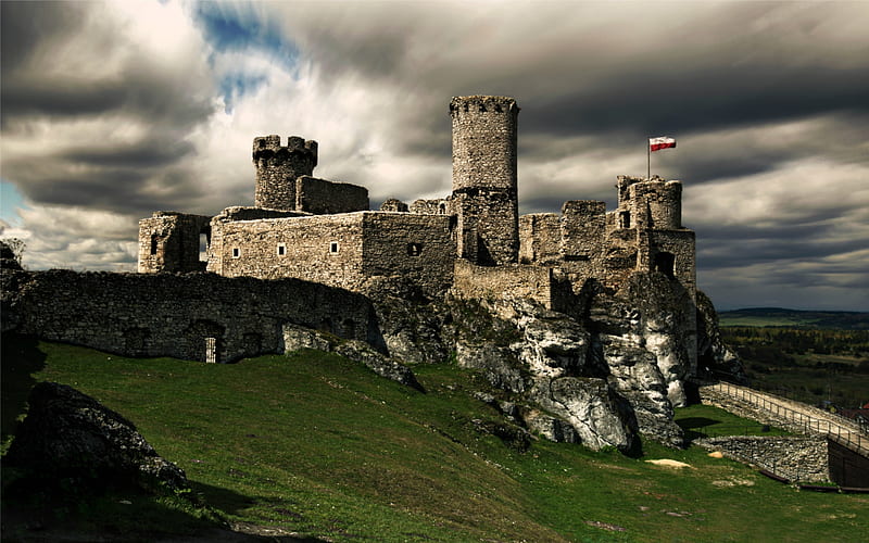 Ogrodzieniec Castle, Poland, clouds, medieval, castle, poland, HD wallpaper