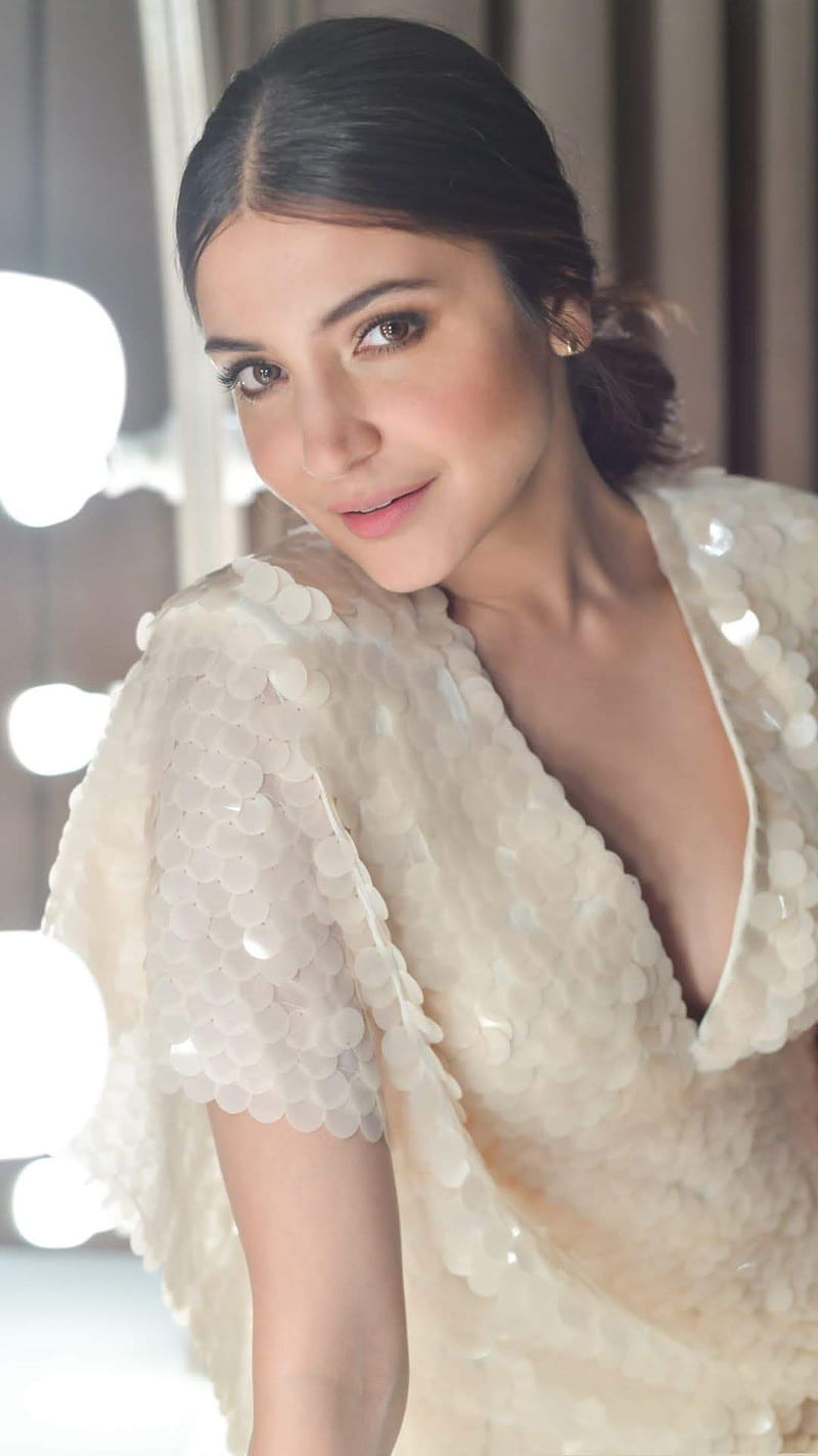 Anushka Sharma, actress, bonito, bollywood, indian beauty, white, HD phone wallpaper