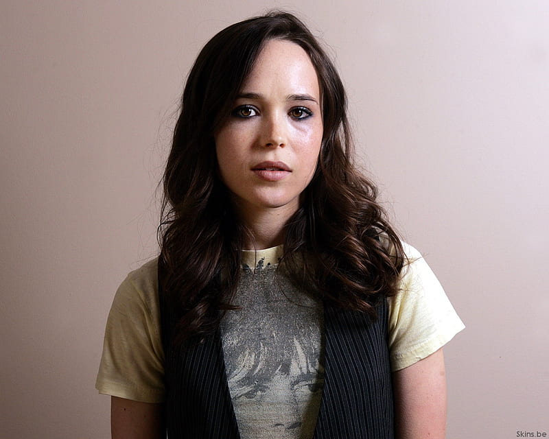 Ellen Page, brunette, t-shirt, ellen, page, HD wallpaper