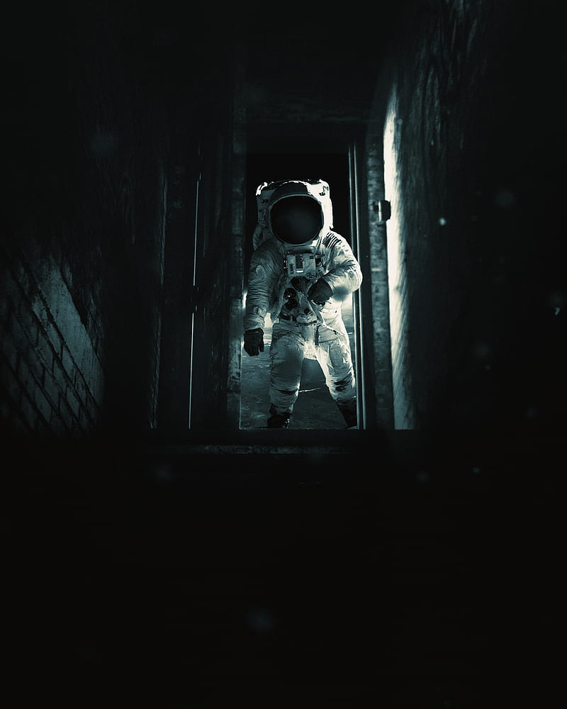 astronaut, cosmonaut, gravity, spacesuit, door, dark, HD phone wallpaper