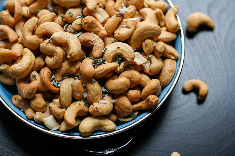cashew nut lot on blue ceramic bowl, HD wallpaper