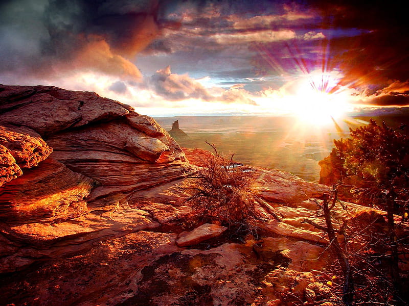 Desert sunrise, rocks, red, sunny, bonito, clouds, valley, nice, stones, colotful, bright, sunrise, morning, amazing, desert, lovely, sunlight, sky, rays, nature, HD wallpaper