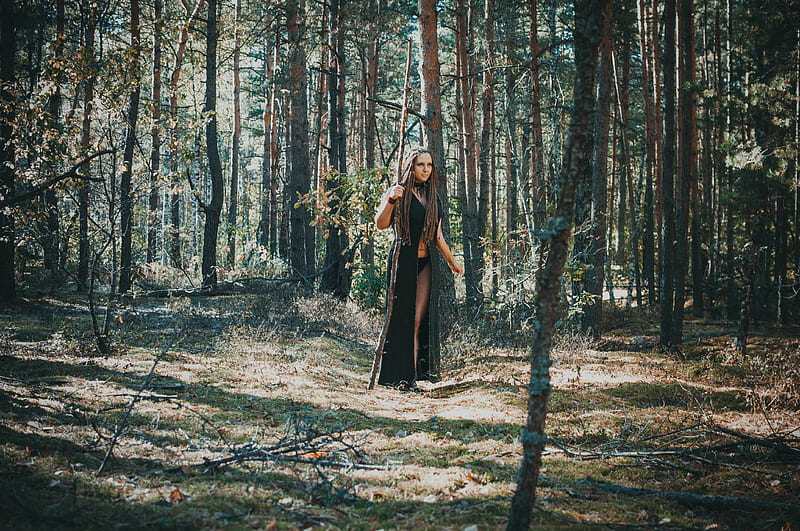 woman wearing black robe holding stick in the forest, HD wallpaper