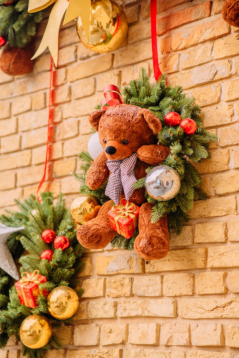 teddy bear, toy, decoration, wreath, new year, christmas, HD phone wallpaper
