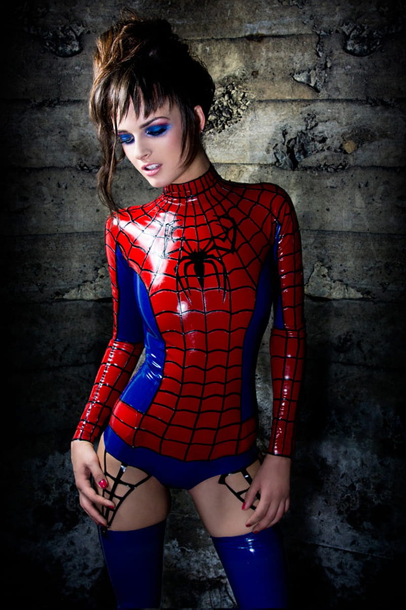 фото девушки человека паука