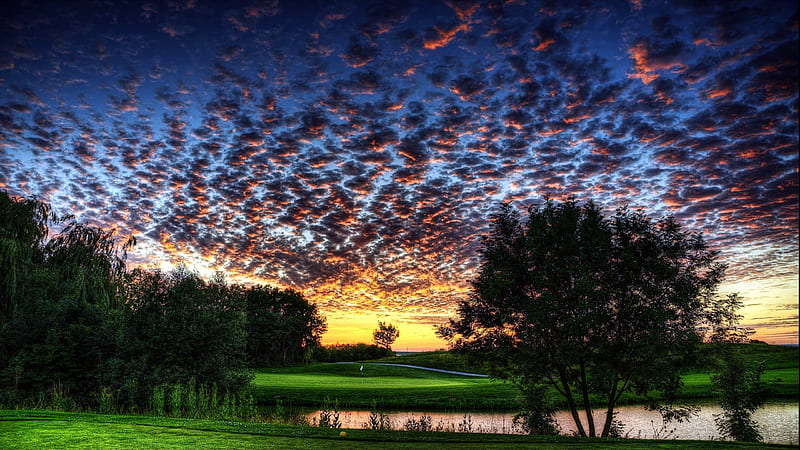 Cloudy Golf Course, golf courses, sunsets, nature, clouds, sky, HD wallpaper